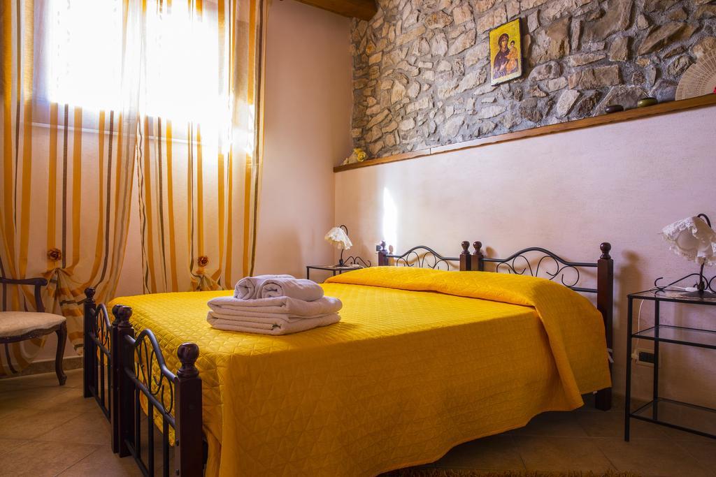 Casa Vacanze Caccamo Santa Lucia Kültér fotó